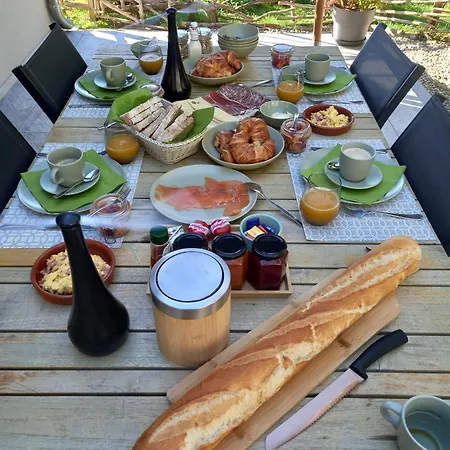 Maison Colette Bed & Breakfast